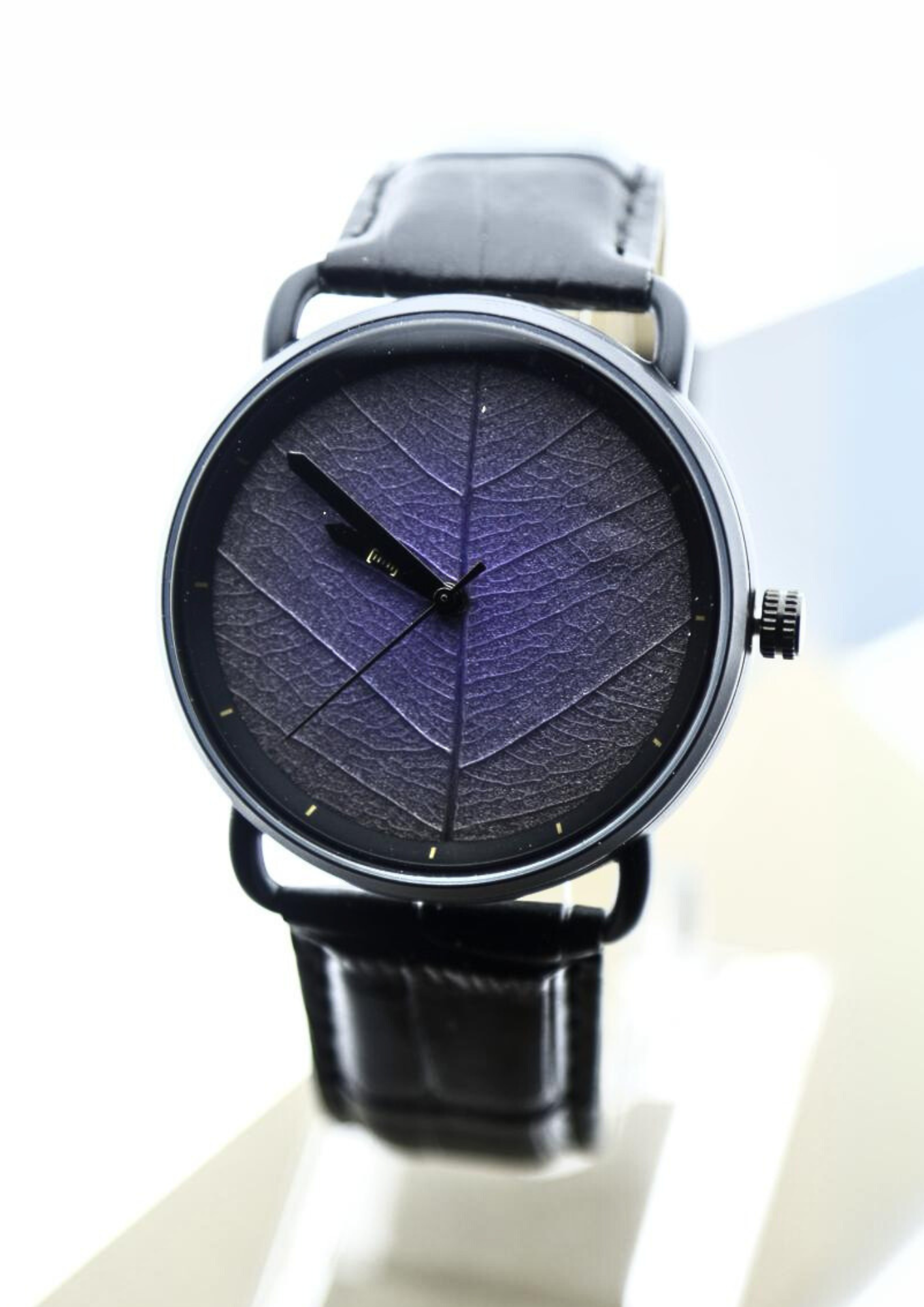 Reloj Análogo Ebony Wood - Cuero WAGT157-1C
