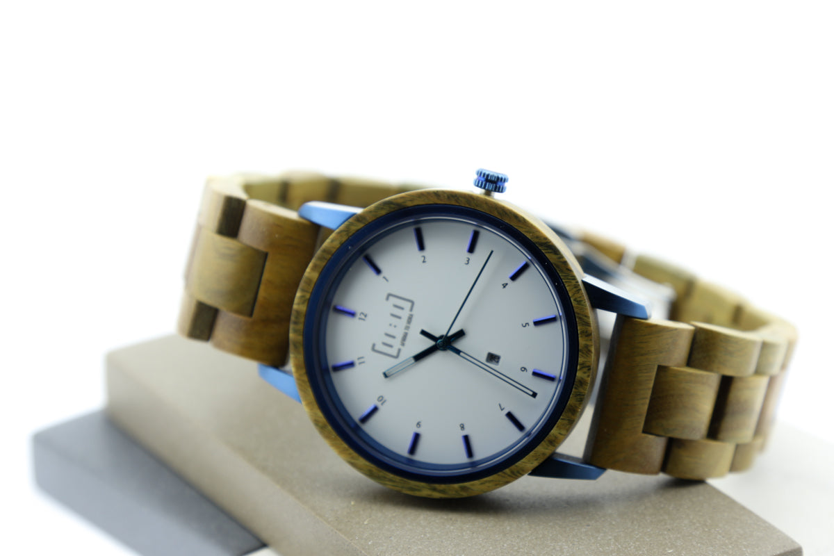Reloj Análogo Ebony Wood y Acero Inox WAGT022-2C