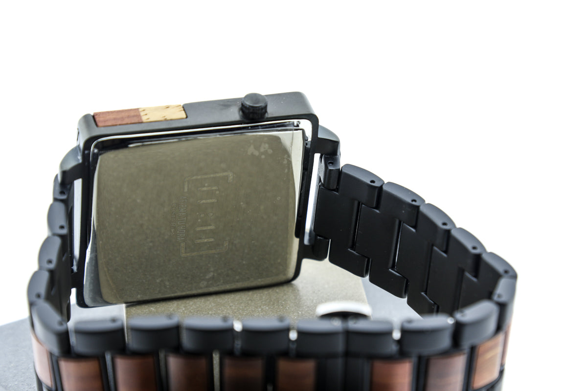 Reloj Análogo Ebony Wood y Acero Inox WAGT095-2C