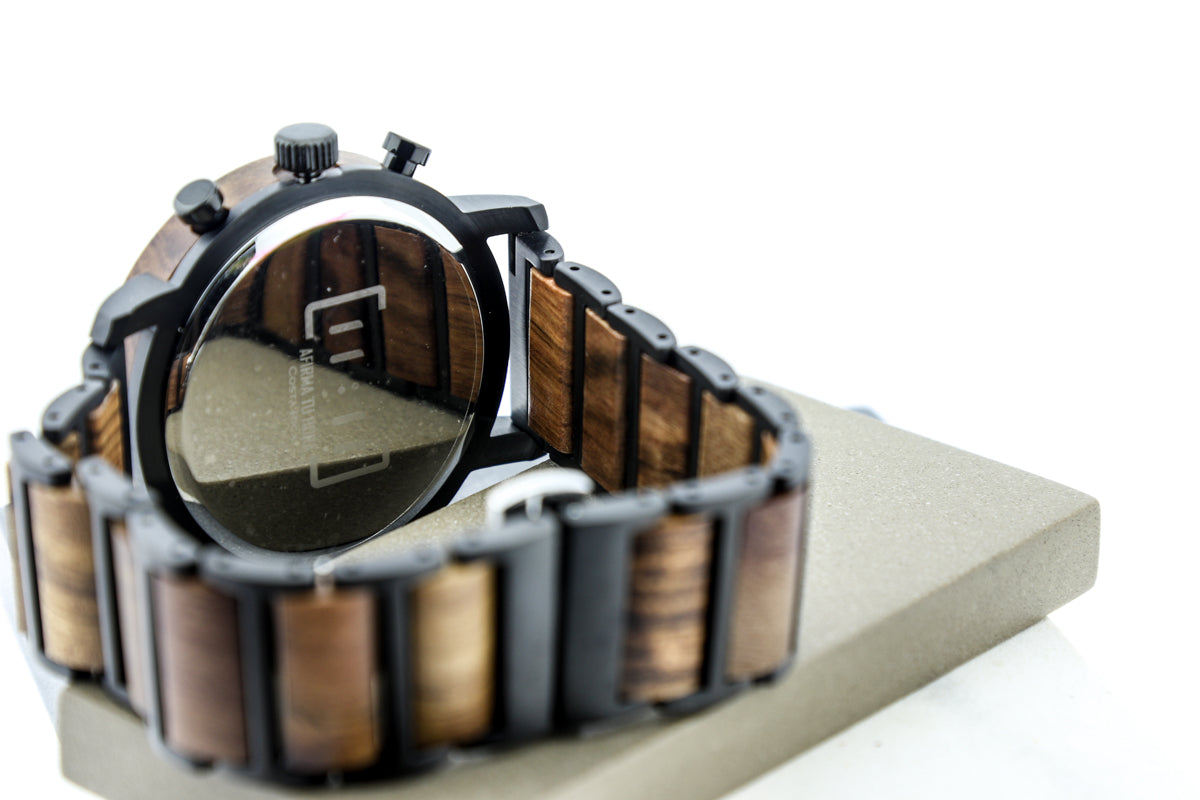 Reloj Análogo Ebony Wood y Acero Inox WAGT121-1C