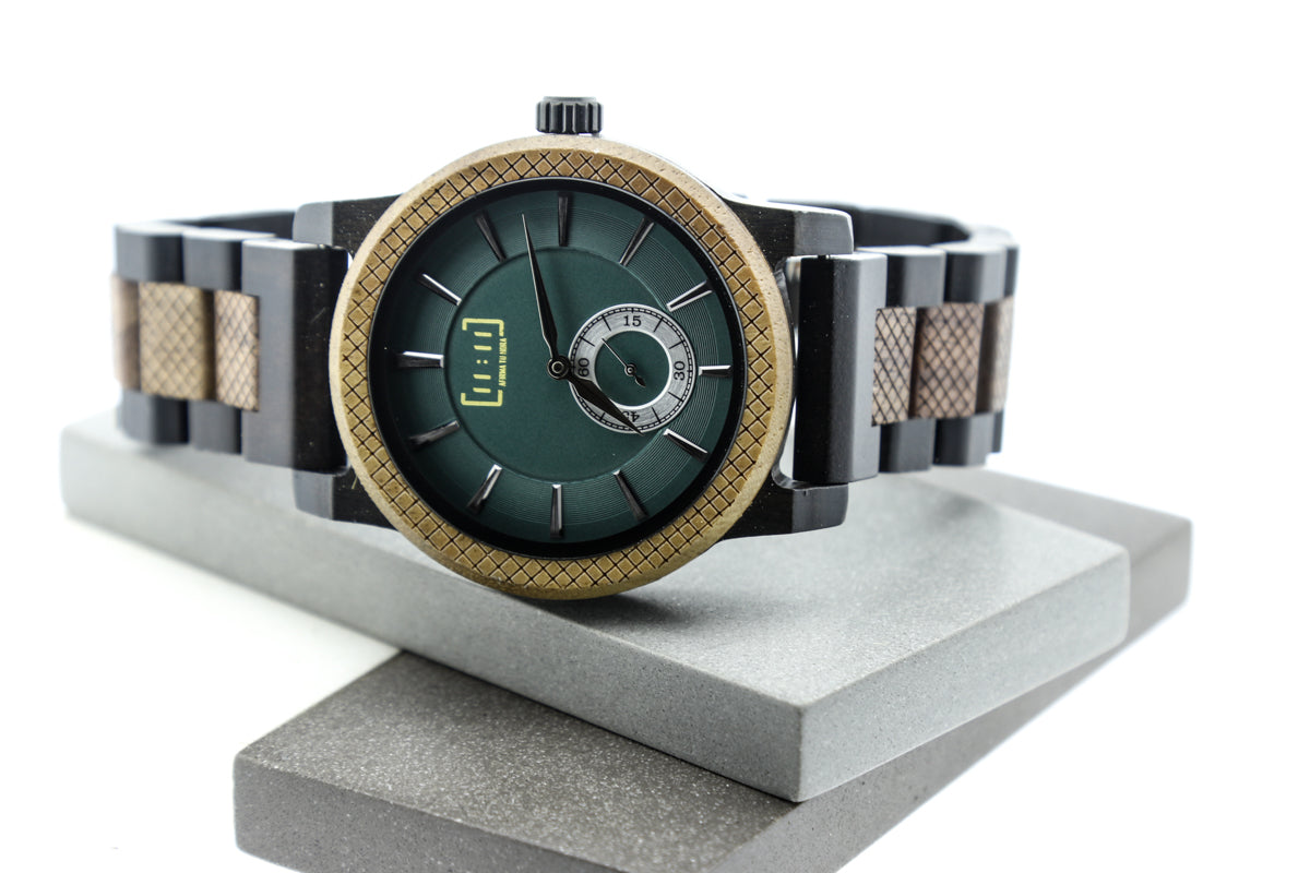 Reloj Análogo Ebony Wood y Acero Inox WAGT131-2C