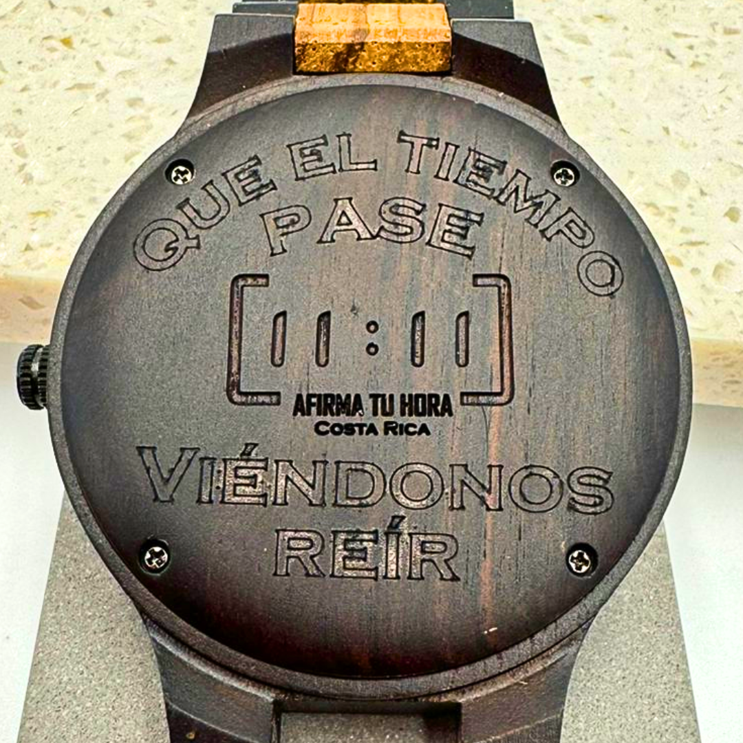 Reloj Comando Walnut Wood