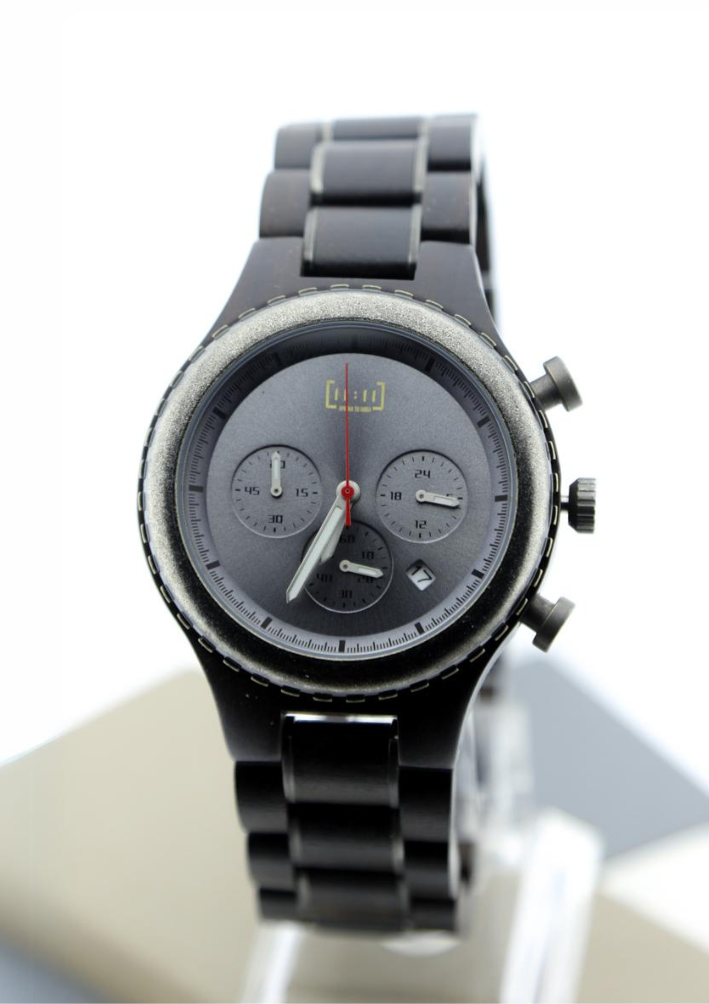 Reloj Análogo Ebony Wood y Acero Inox GT117-1C