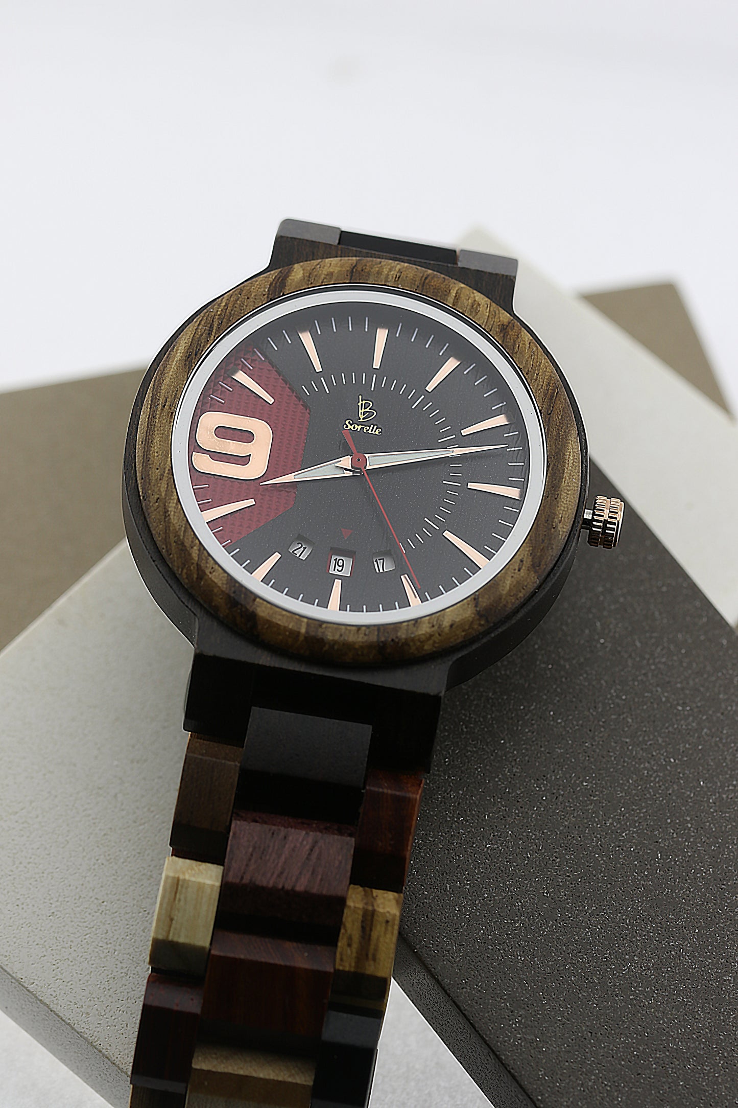 Reloj 9 Multicolor Wood