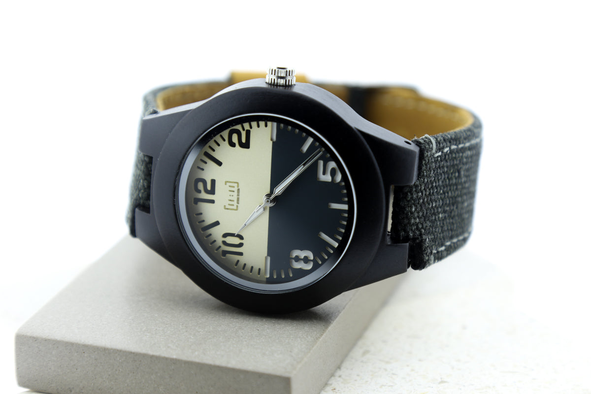 Reloj Análogo Ebony Wood y Nylon GR029-3C