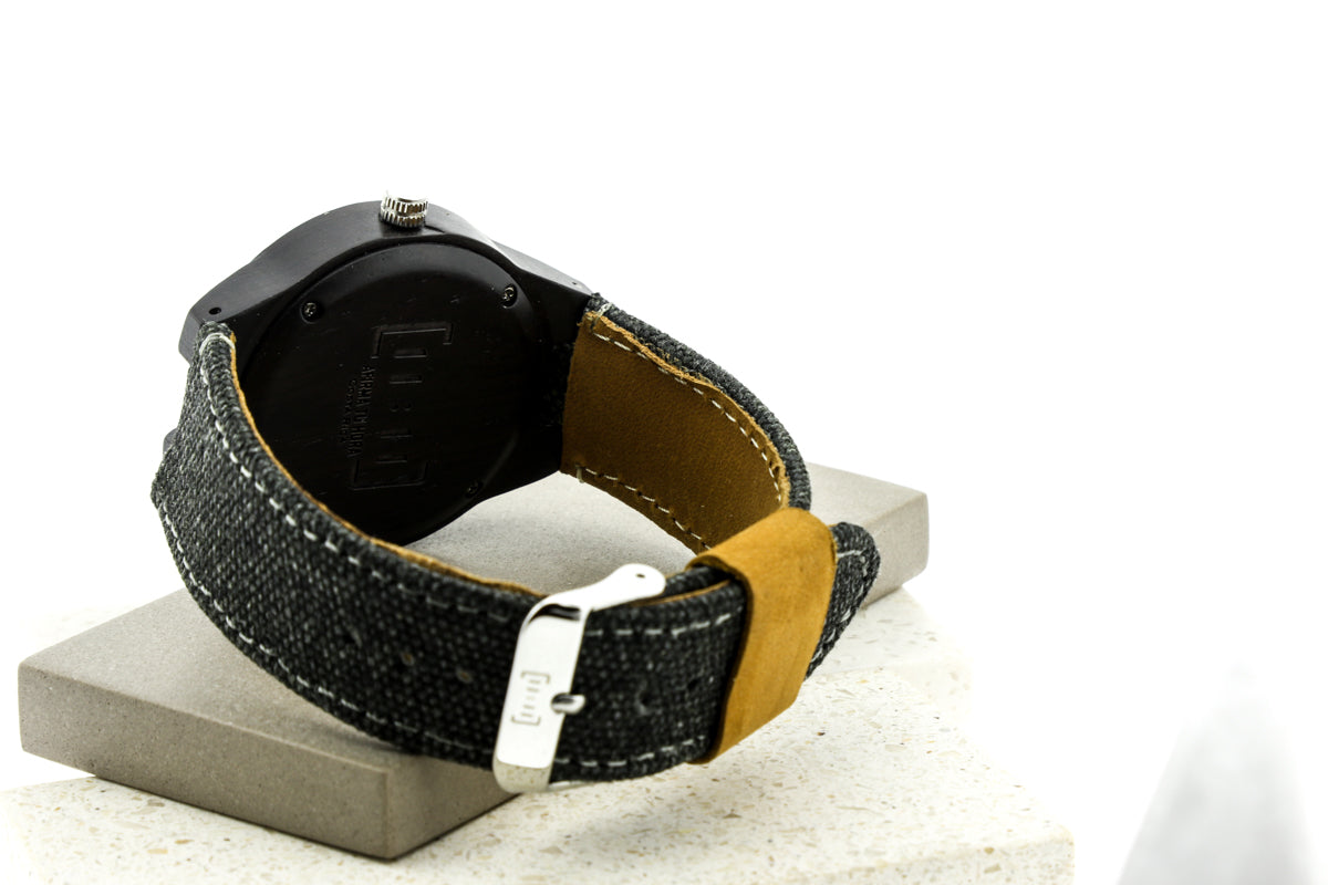 Reloj Análogo Ebony Wood y Nylon GR029-3C