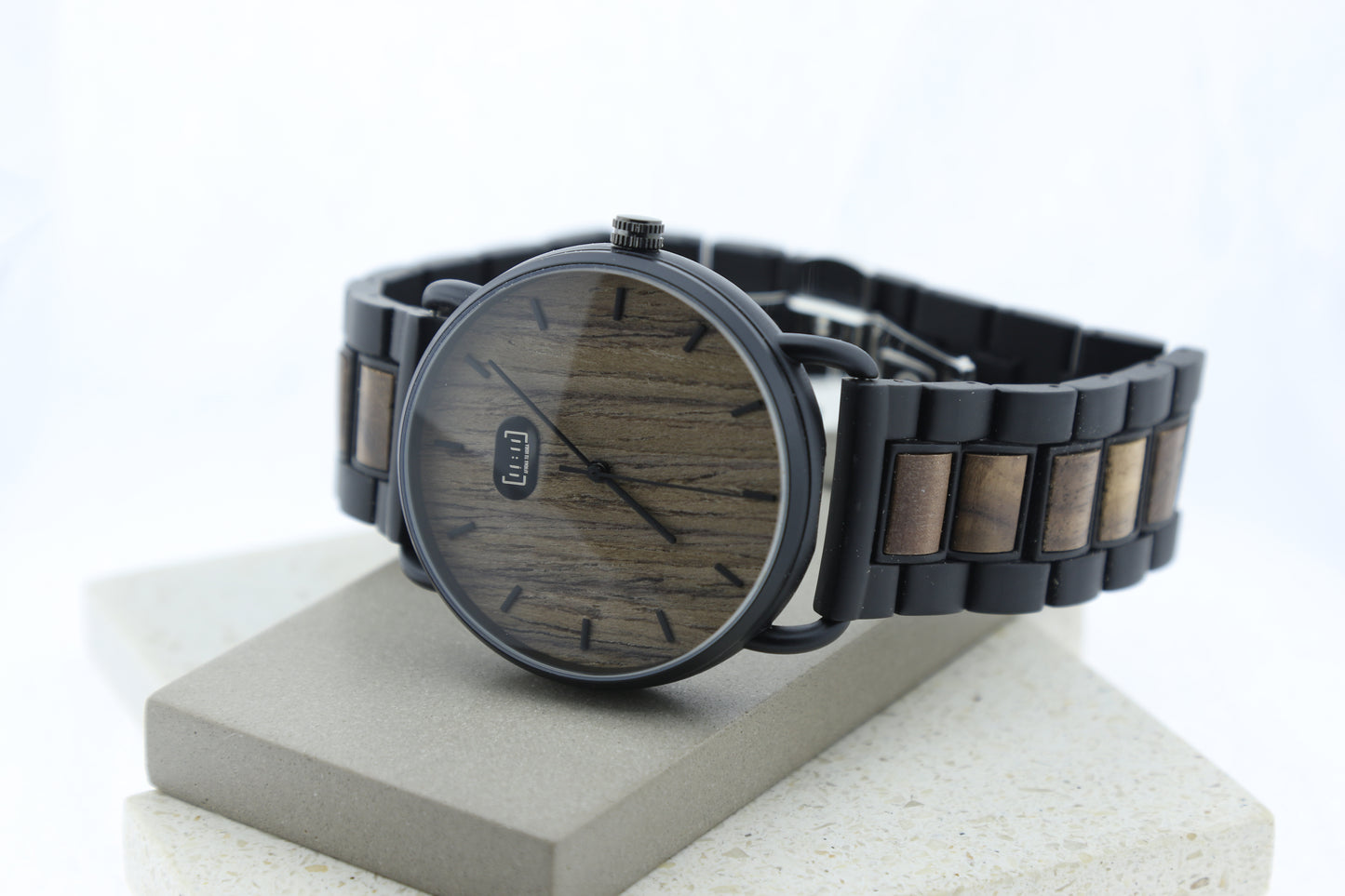 Reloj Raíz Negra – Minimalismo Natural WAGZ007-1C