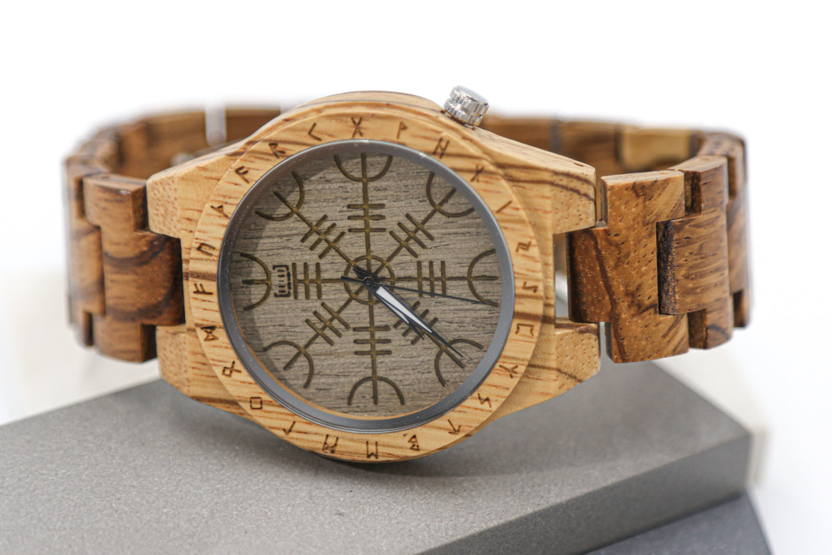 Reloj Vegvísir – Reloj Rúnico de Madera zebrawood  WAGT016-2C